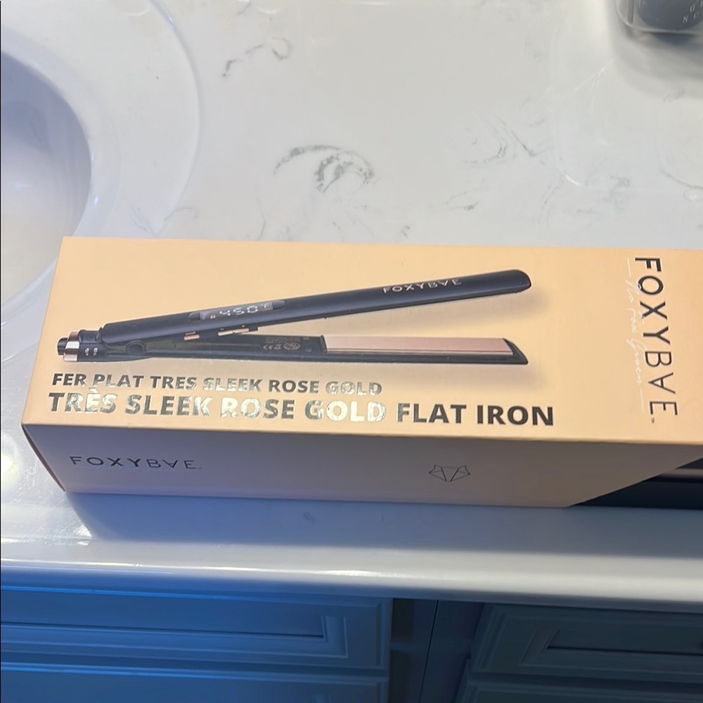 FoxyBae Tres Sleek Rose Gold Flat Iron